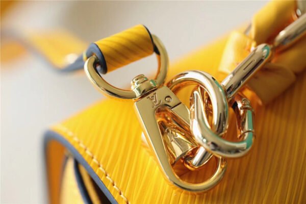 LV Twist MM Epi Sunflower Yellow For Women, Women¡¯s Bags, Shoulder And Crossbody Bags 9.1in/23cm LV M59888