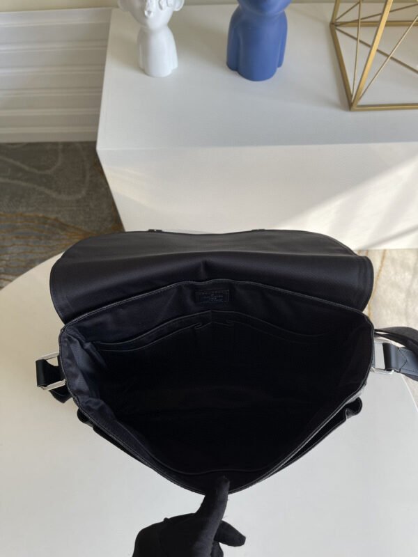 65f9e522 LV Christopher Messenger Bag Damier Graphite Canvas For Men, Bags, Shoulder And Crossbody Bags 13in/33cm LV N41500