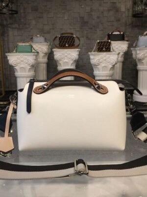 FI By The Way Medium White For Women, Hangbags, Shoulder And Crossbody Bags 11.4in/29cm FF 8BL146