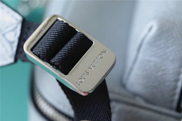 6b01ce0a LV Outdoor Messenger Bag Monogram/Taiga Gunmetal Grey For Men, Bags, Shoulder And Crossbody Bags 10.2in/26cm LV M30830