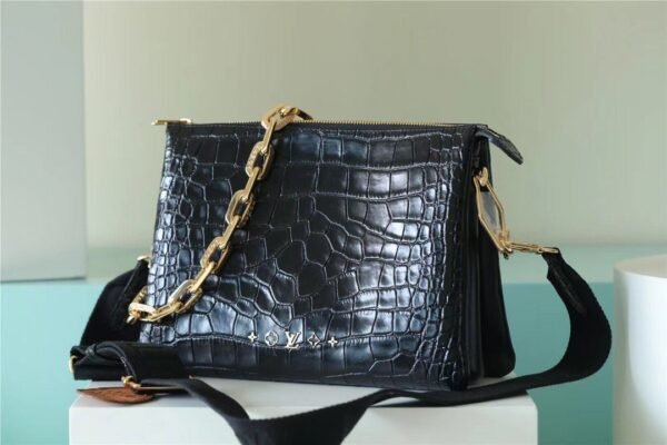 LV Coussin PM High Shiny Alligator Black For Women,  Shoulder And Crossbody Bags 10.2n/26cm LV?