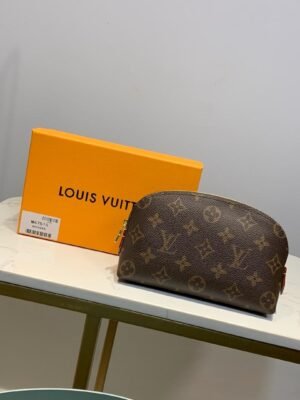 LV Cosmetic Pouch PM Monogram Canvas For Women, WoBags 7.5in/19cm LV M47515