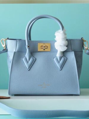 LV On My Side PM Mahina Bleu Nuage Blue For Women,  Shoulder And Crossbody Bags 25cm/9.8in LV M59432