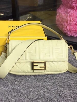 FI Baguette Nappa Cream For Women, Handbags, Shoulder And Crossbody Bags 10.6in/27cm FF 8BR600