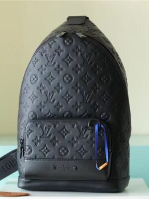 LV Racer Slingbag Monogram Shadow Black For Men, Backpacks 16.5in/42cm LV M46107