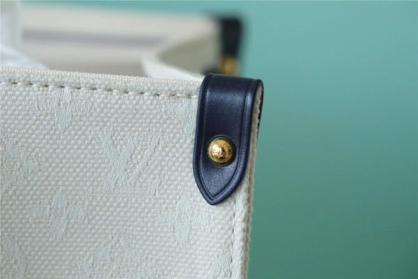 7f37217c LV Onthego GM Monogram Giant And Raffia White/ Black For Women, Shoulder And Crossbody Bags 41cm/16.1in LV?