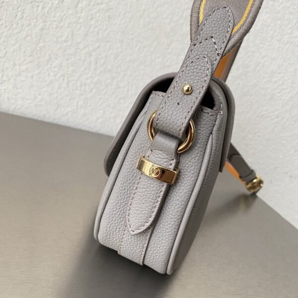 LV Point 9 Create By Nicolas Ghesquie?re With Monogram Flower 9.1in/22cm Grey For Women LV M55946