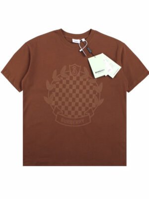Burberry T-shirt with Checkered Crest