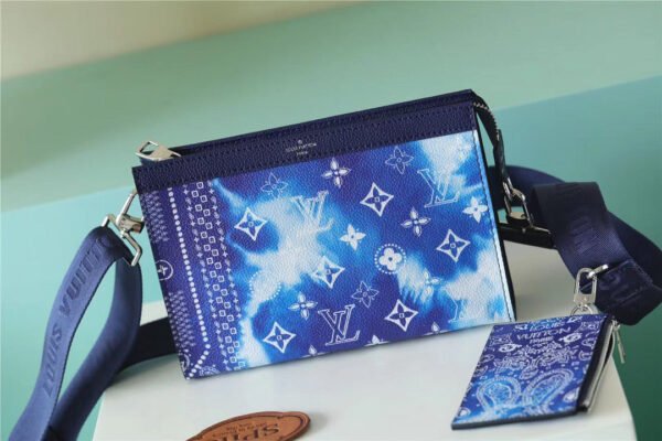 837bcfcc LV Gaston Wearable Wallet Monogram Blue For Men, Bags, Shoulder And Crossbody Bags 8.7in/22cm LV M81431