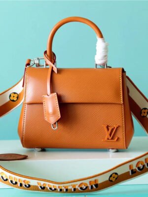 LV Cluny Mini Epi Gold Miel For Women,  Shoulder And Crossbody Bags 20cm/7.9in LV M58931