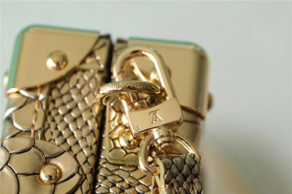 LV Petite Malle High Shiny Alligator By Nicolas Ghesquiere Gold For Women,  Shoulder And Crossbody Bags 7.9in/20cm LV?