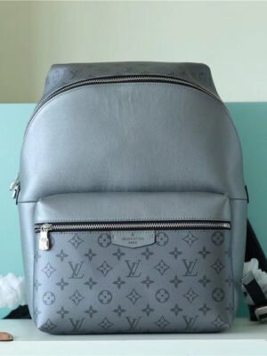 LV Discovery PM Backpack Monogram/Taiga Gunmetal Gray For Men, Bags, Backpack 15.7in/40cm LV M30835