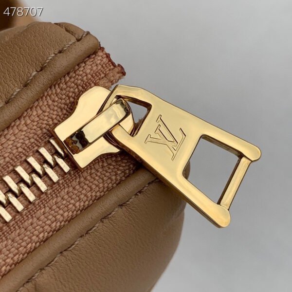 LV Coussin PM Monogram Embossed Puffy Cream For Women, Women¡¯s Handbags, Shoulder And Crossbody Bags 10.2in/26cm LV