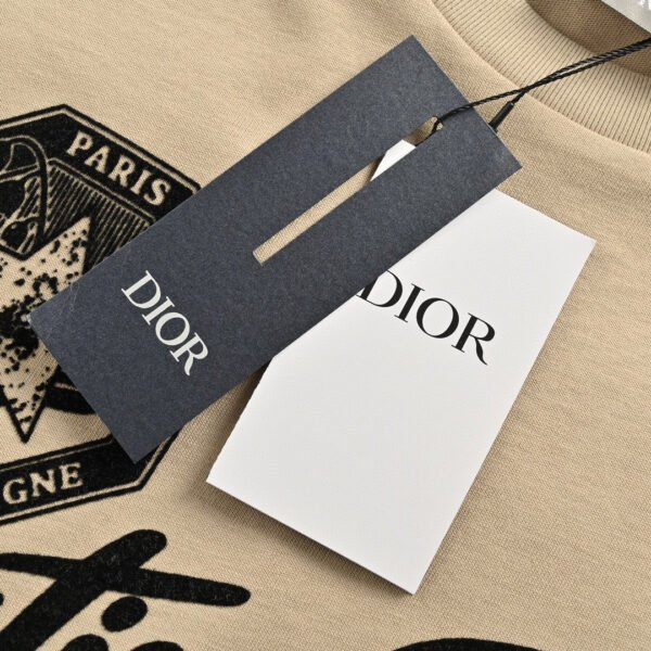8_b841e0b1-17a4-444c-a8bb-b5168e64259d Dior Christian Dior Couture Beige T-Shirt