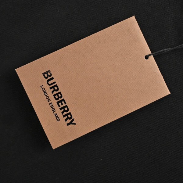 8_de56e9c2-69b6-4947-a3b8-ce0b46b81844 Burberry Black T-Shirt with Side Logo
