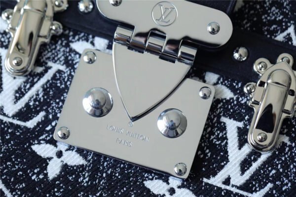 LV Petite Malle Monogram Jacquard Denim Navy Blue For Women,  Shoulder And Crossbody Bags 7.9in/20cm LV?