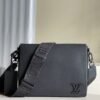 8fd87e31 LV Messenger Grain Black For Men, Bags, Shoulder And Crossbody Bags 11in/28cm LV M57080