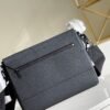 92551541 LV Messenger Grain Black For Men, Bags, Shoulder And Crossbody Bags 11in/28cm LV M57080