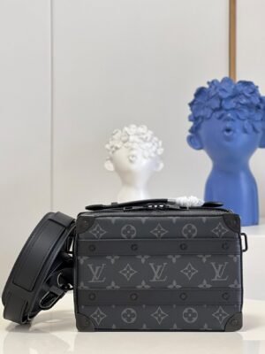 LV Handle Soft Trunk Monogram Eclipse For Men, Bags 8.5in/22cm LV M45935