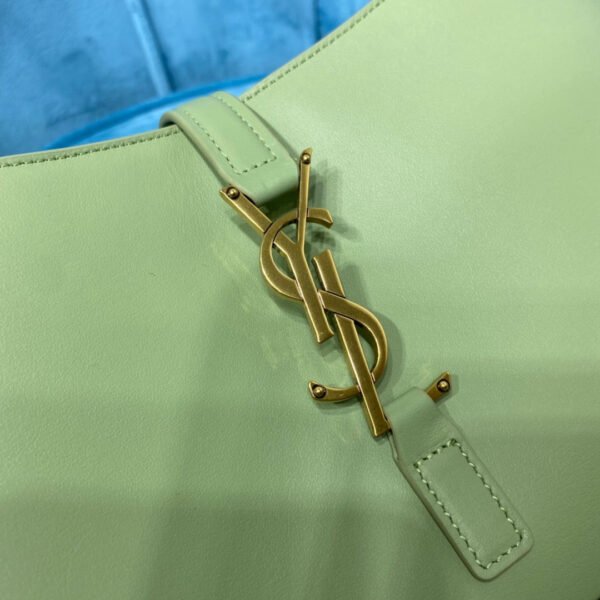 YSSL Le 5 ¨¤ 7 Hobo Bag In Smooth Light Green For Women 9in/23cm YSL 6572282R20W3316