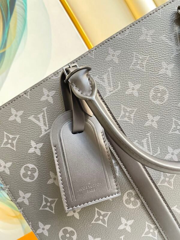 LV Sac Plat Horizontal Zippe Monogram Eclipse For Men, Bags, Shoulder And Crossbody Bags 15.4in/39cm LV M45265