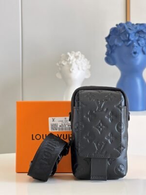 LV Flap Double Phone Pouch Monogram Black For Men, Bags, Crossbody Bags 7.1in/18cm LV M81005