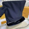 LV New Flap Messenger Bag Taiga White For Men, Bags, Shoulder And Crossbody Bags 11.1in/28.3cm LV?
