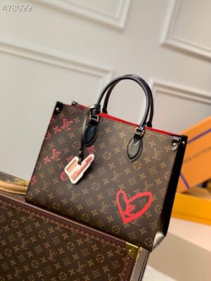 LV Onthego MM Fall In Love Monogram Canvas For Women, Women¡¯s Handbags, Shoulder Bags 13.8in/35cm LV M45888