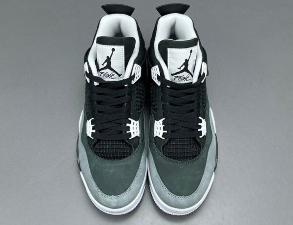 AIR JORDAN 4 x FEAR