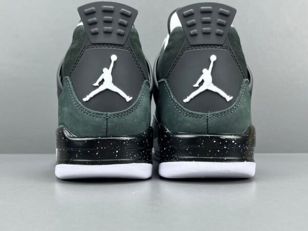 AIR JORDAN 4 x FEAR
