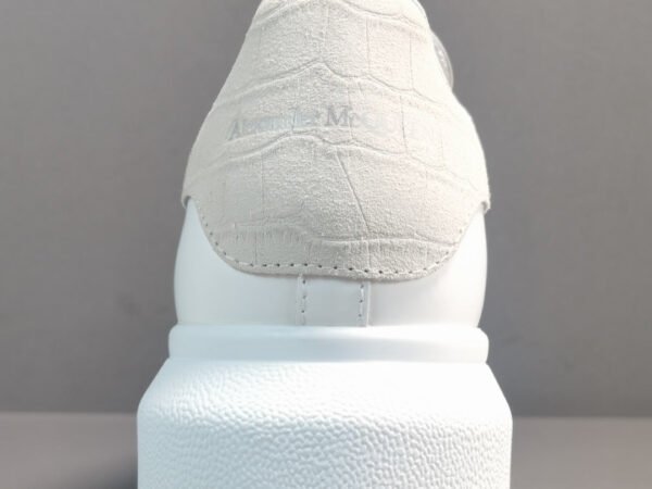 ALEXANDER MCQUEEN SNEAKERS x WHITE VANILLA