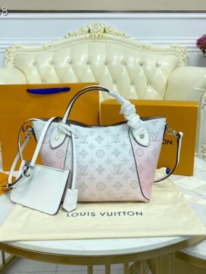 LV Hina PM Bag 22cm Mahina Calfskin Leather Spring/Summer Collection M57858 Gradient Pink