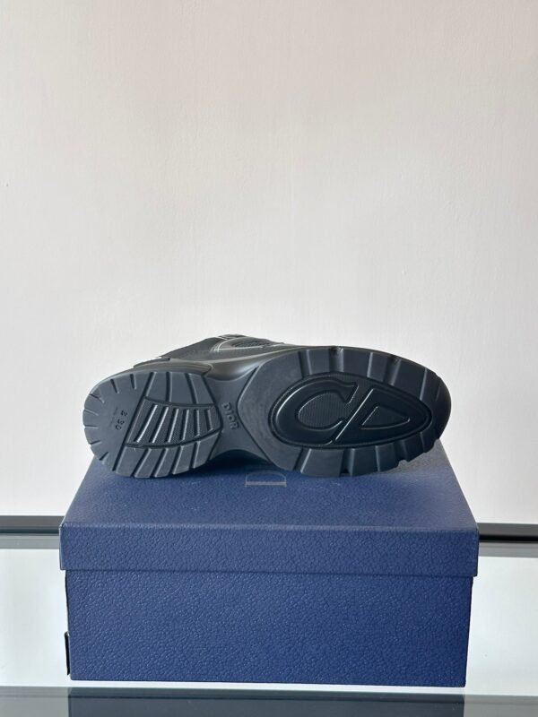 DIOR B30 TRIPLE BLACK