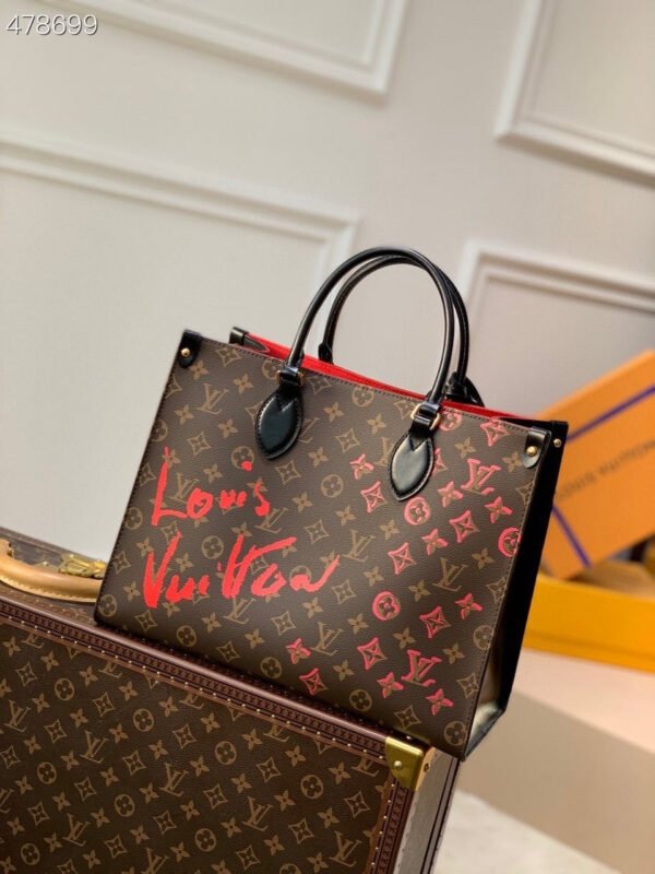 LV Onthego MM Fall In Love Monogram Canvas For Women, Women¡¯s Handbags, Shoulder Bags 13.8in/35cm LV M45888