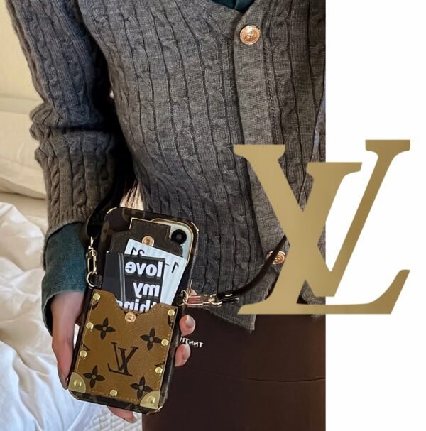 Lou Chain Leather iPhone Case