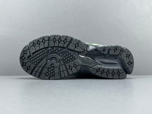 JJJJOUND x NEW BALANCE 2002R GORE-TEX PINE