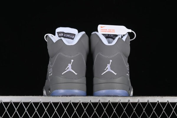 JORDAN 5 x WOLF GREY