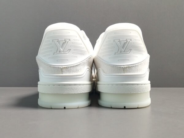 LOUIS VUITTON LV TRAINER SNEAKER