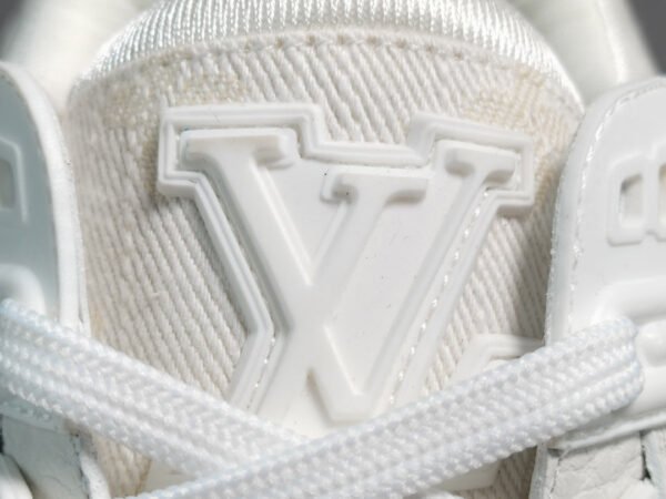LOUIS VUITTON LV TRAINER SNEAKER