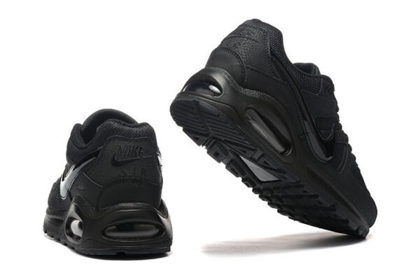 NIKE AIR MAX COMMAND x BLACK