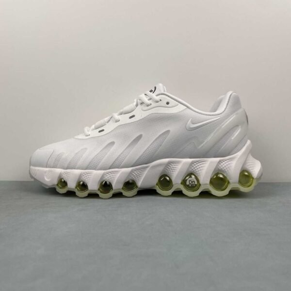 NIKE AIR MAX DN8