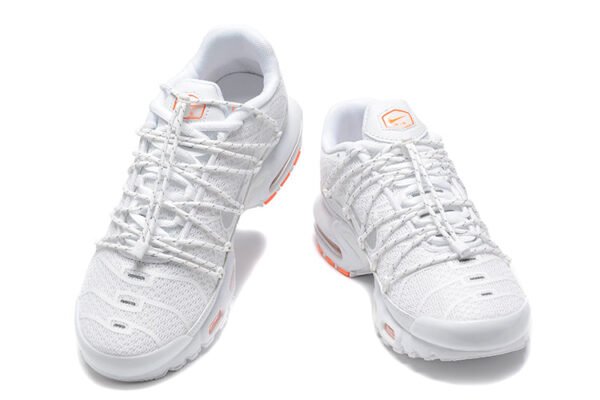 NIKE AIR MAX PLUS UTILITY SAFETY x ORANGE PURE PLATINUM