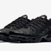 NIKE AIR MAX PLUS x TRIPLE BLACK
