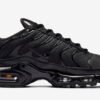 NIKE AIR MAX PLUS x TRIPLE BLACK