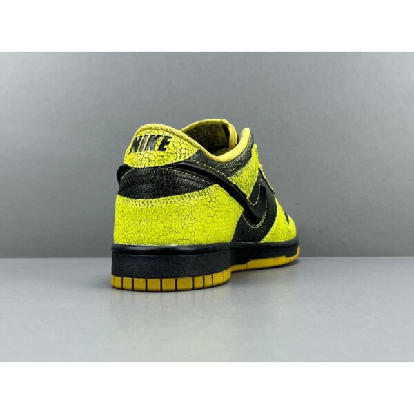 NIKE DUNK LOW x HALLOWEEN