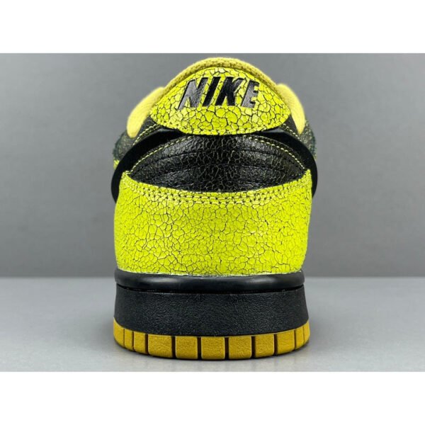 NIKE DUNK LOW x HALLOWEEN