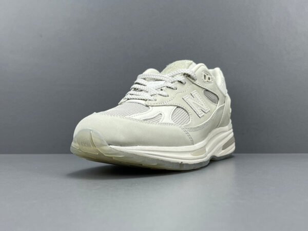 STONE_ISLAND_x_991v2_MADE_IN_ENGLAND_GHOST_PACK_BEIGE_-_Prime_Reps_7 STONE ISLAND x 991v2 MADE IN ENGLAND GHOST PACK BEIGE