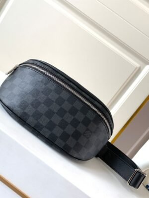 LV Campus Bumbag Damier Graphite Canvas For Men, Bags 10.2in/26cm LV N40362