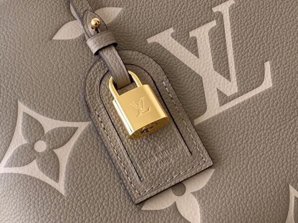 WhatsApp-Image-2021-11-19-at-11-55-09-2 LV Petit Palais Monogram Flowers Tourterelle/Creme For Women, Shoulder And Crossbody Bags 11.4in/29cm LV M58914