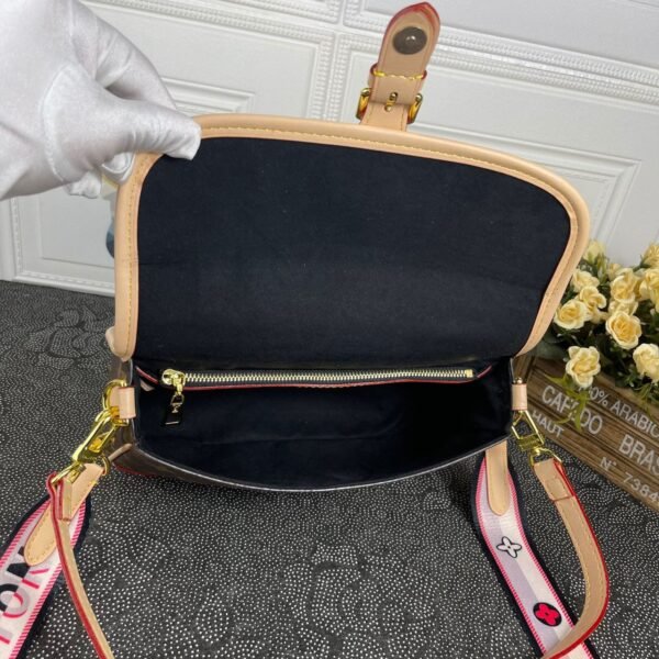 LV Diane Monogram Canvas For Women, Women’s Handbags, Shoulder Bags 9.4in/24cm LV M45985